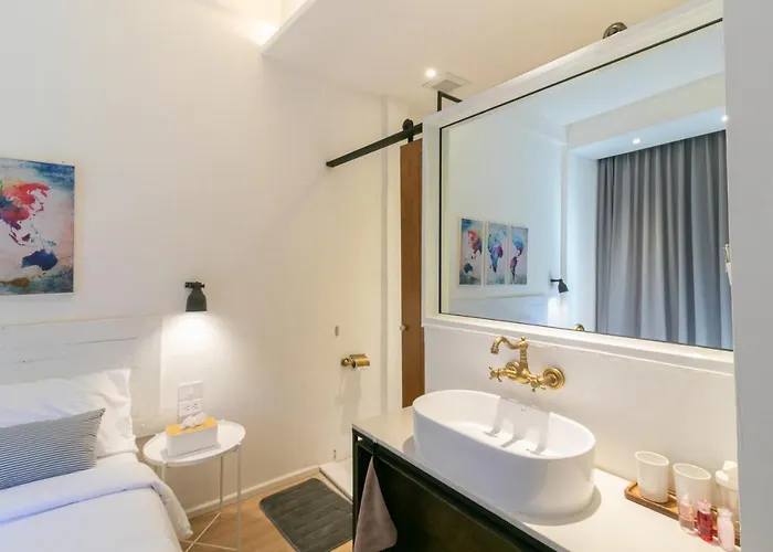 Uhu 3* Bangkok